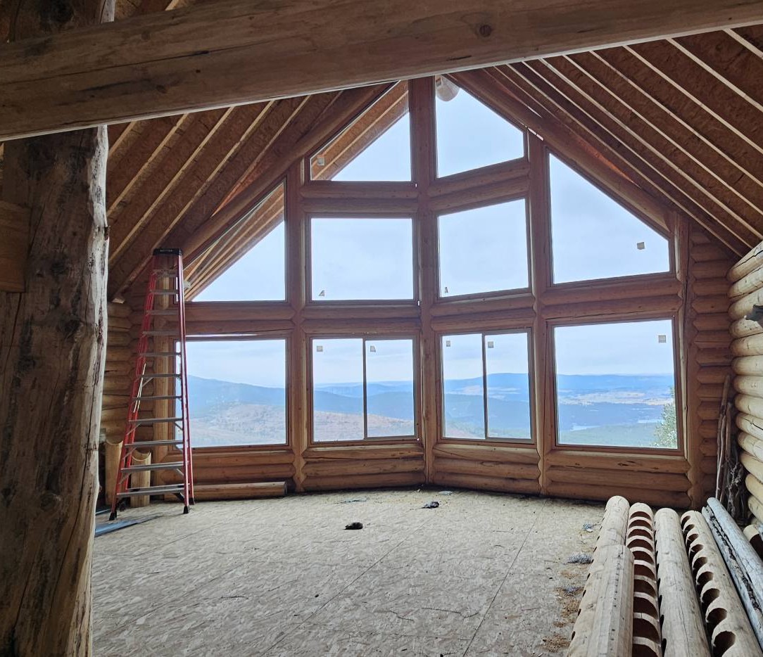 Log home with panoramic mountain views